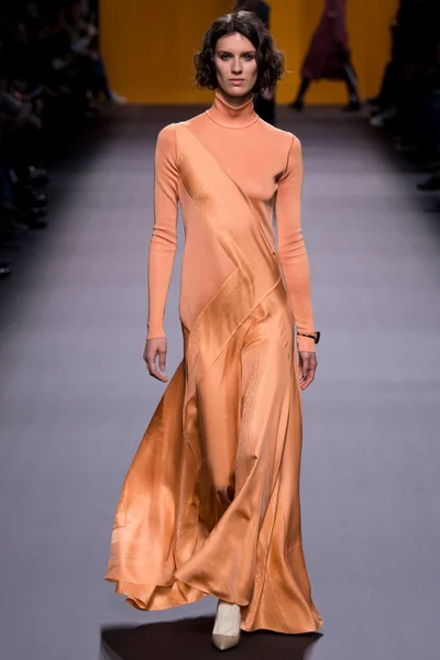 Look 43